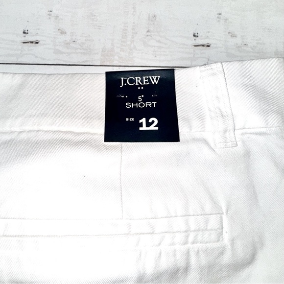JCrew Factory Women’s 5” short, size 12 white - Picture 4 of 4